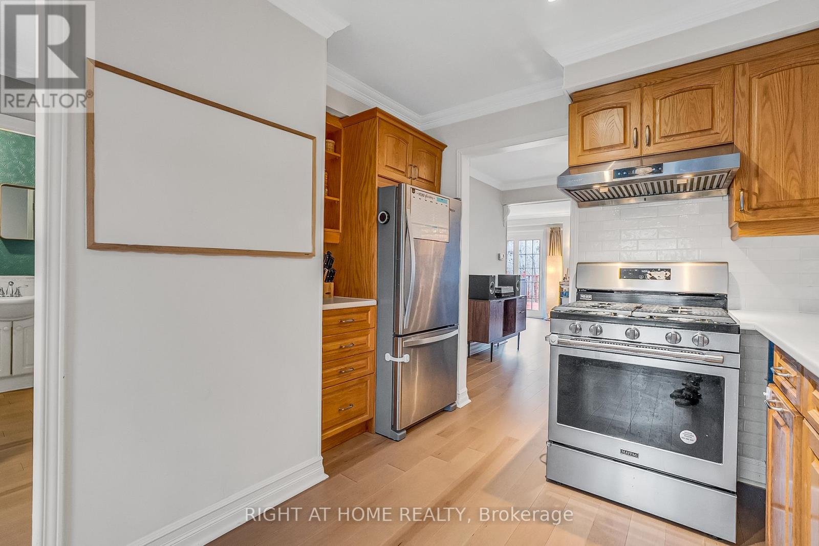 Upper - 1205 Shagbark Crescent, Mississauga, Ontario  L5C 3N6 - Photo 20 - W12998512