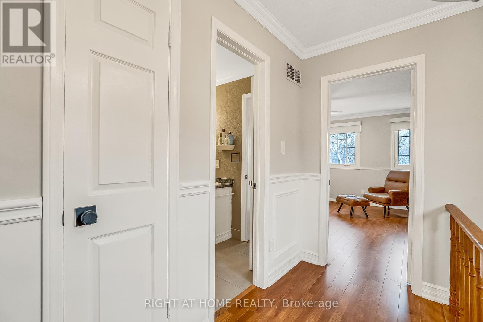 Upper - 1205 Shagbark Crescent, Mississauga, Ontario  L5C 3N6 - Photo 24 - W12998512