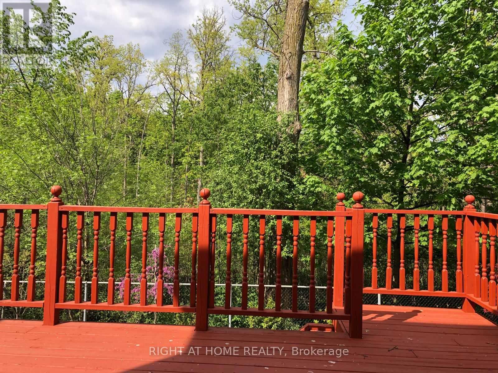 Upper - 1205 Shagbark Crescent, Mississauga, Ontario  L5C 3N6 - Photo 43 - W12998512