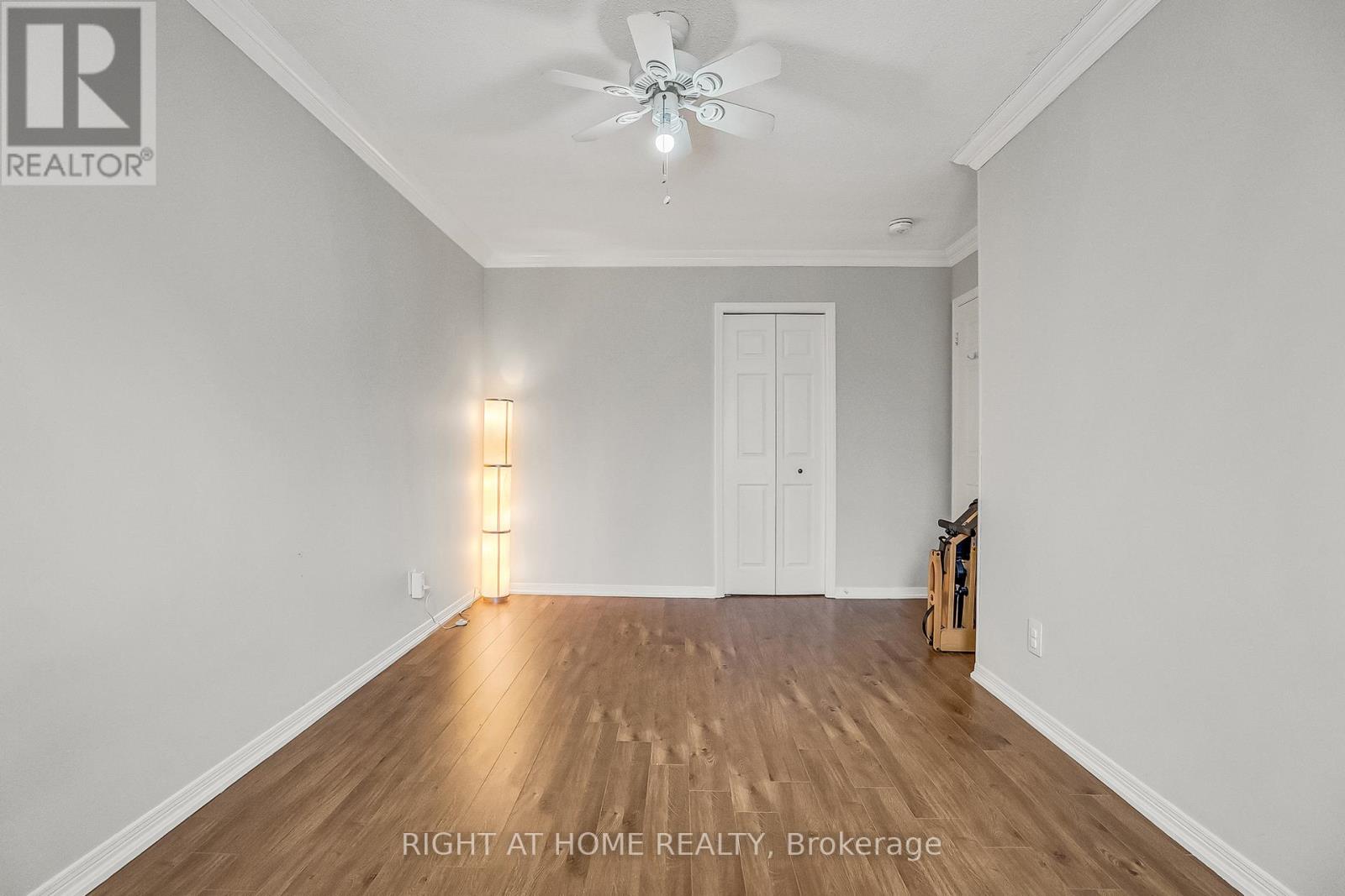 1205 Shagbark Crescent, Mississauga, Ontario  L5C 3N6 - Photo 29 - W12998520