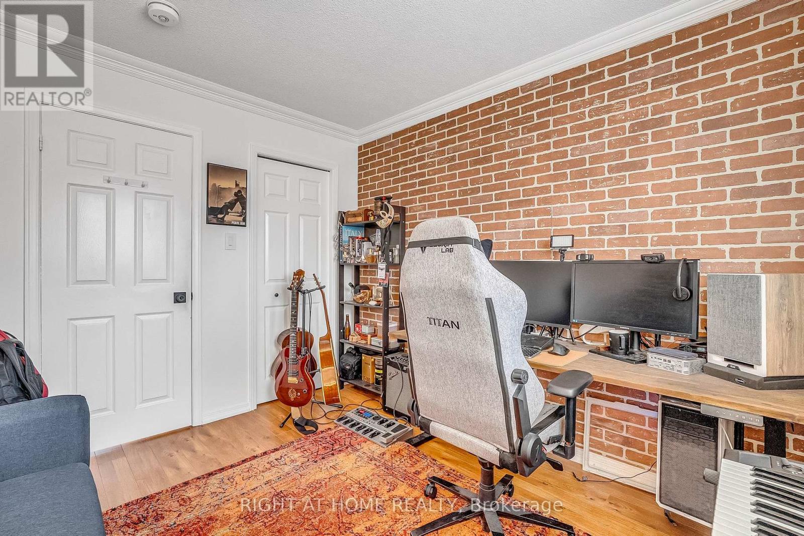 1205 Shagbark Crescent, Mississauga, Ontario  L5C 3N6 - Photo 31 - W12998520