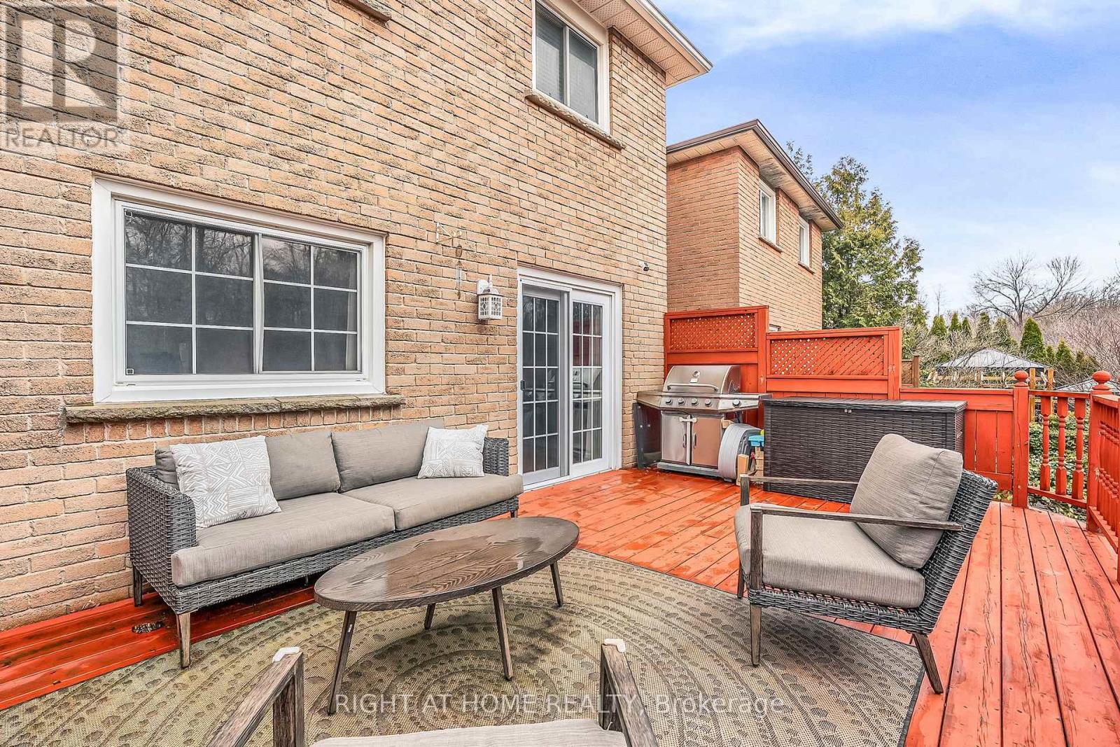 1205 Shagbark Crescent, Mississauga, Ontario  L5C 3N6 - Photo 46 - W12998520