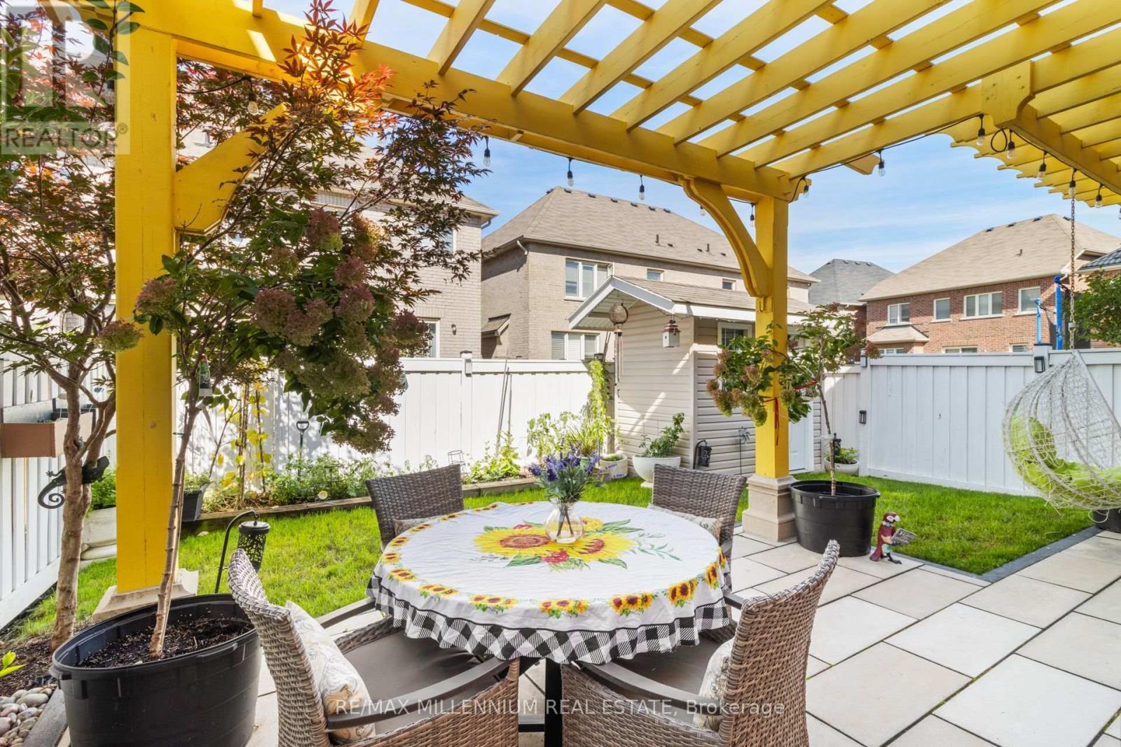 6 Trentonian Street, Brampton, Ontario  L6R 3W2 - Photo 13 - W12998528