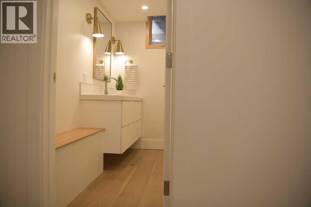 2724 Crawford Road NW, Calgary, Alberta  T2L 1E1 - Photo 25 - A2301062