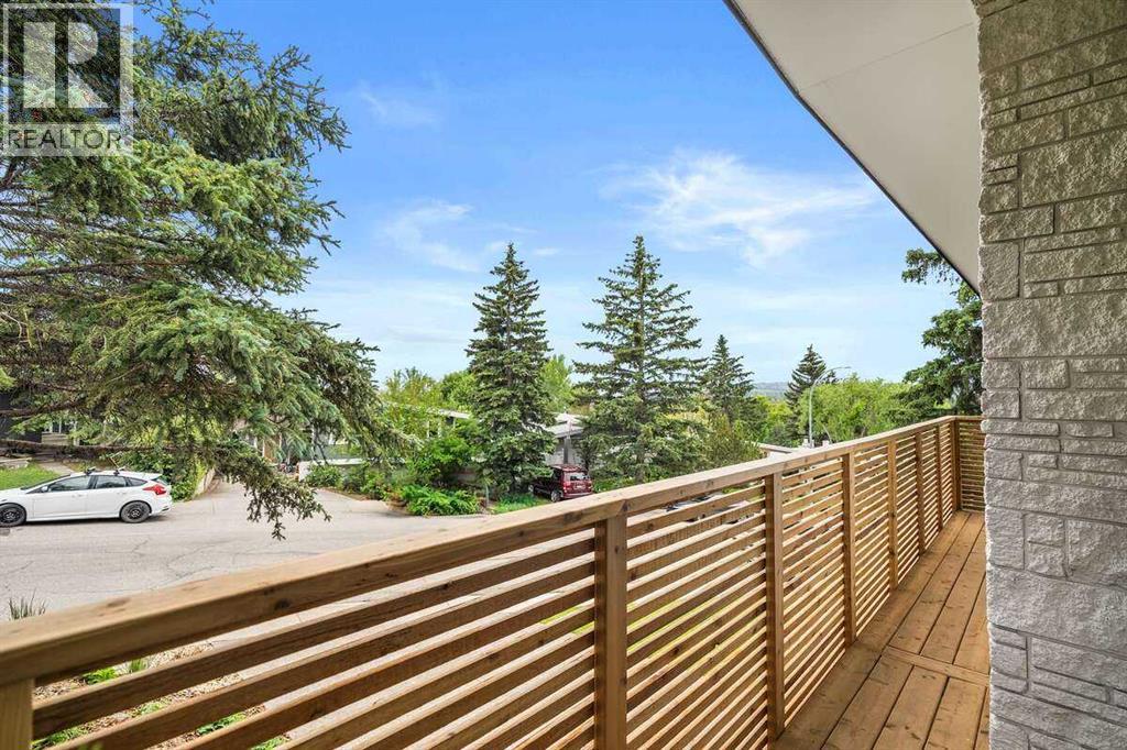 2724 Crawford Road NW, Calgary, Alberta  T2L 1E1 - Photo 10 - A2301062