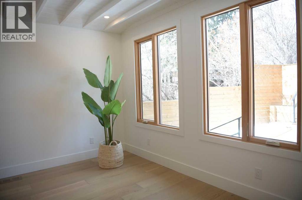 2724 Crawford Road NW, Calgary, Alberta  T2L 1E1 - Photo 17 - A2301062