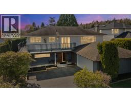 739 E 26TH STREET, North Vancouver, British Columbia