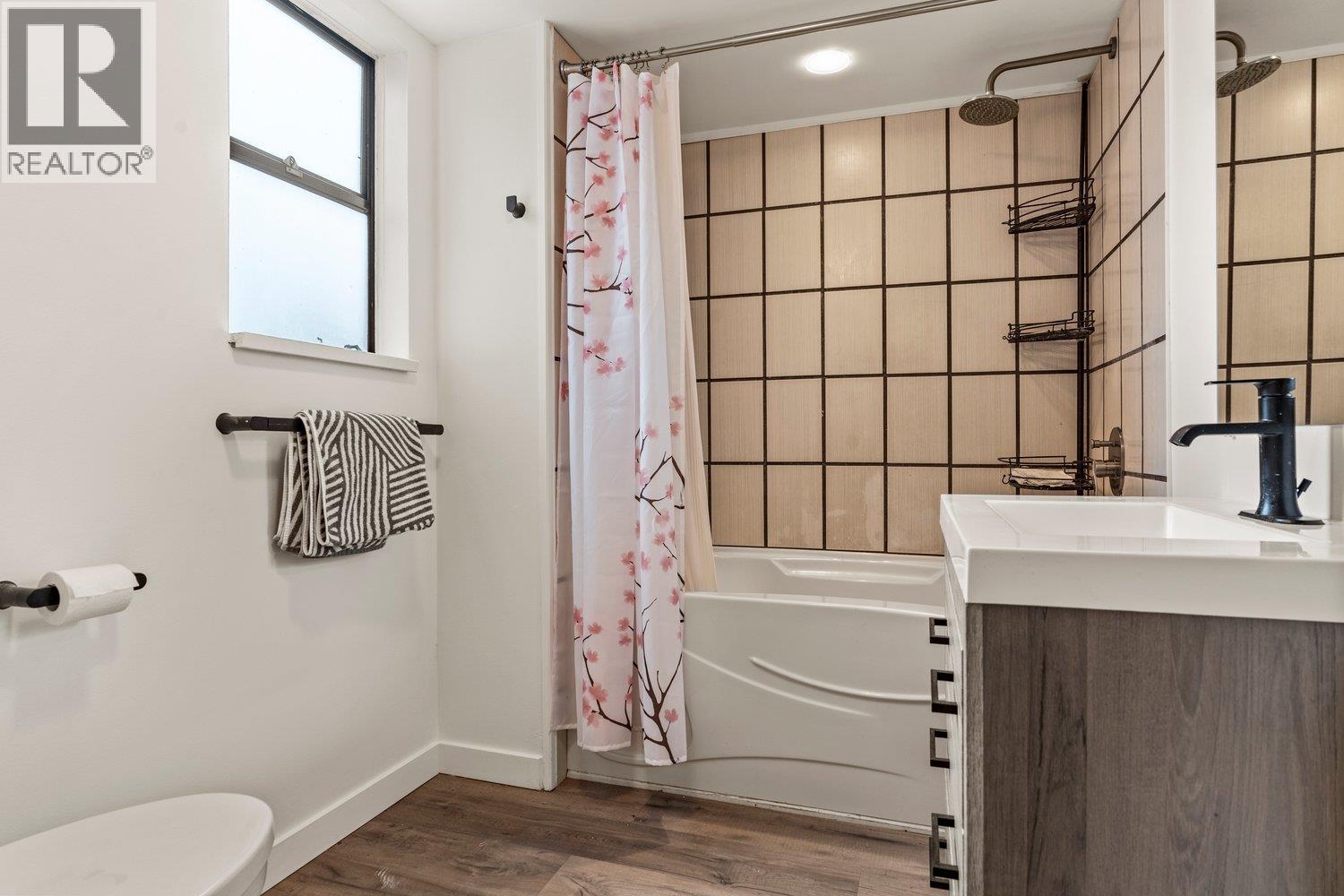 739 E 26th Street, North Vancouver, British Columbia  V7K 1A3 - Photo 29 - R3110183