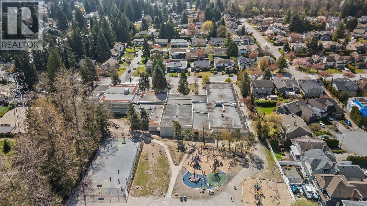 739 E 26th Street, North Vancouver, British Columbia  V7K 1A3 - Photo 37 - R3110183