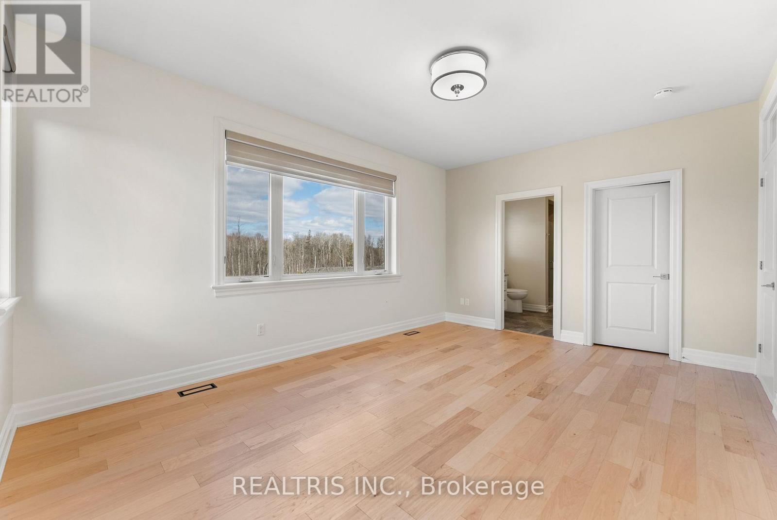 5813 Red Castle Ridge, Ottawa, Ontario  K4M 0A4 - Photo 25 - X12998464