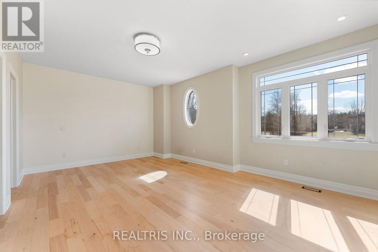 5813 Red Castle Ridge, Ottawa, Ontario  K4M 0A4 - Photo 28 - X12998464