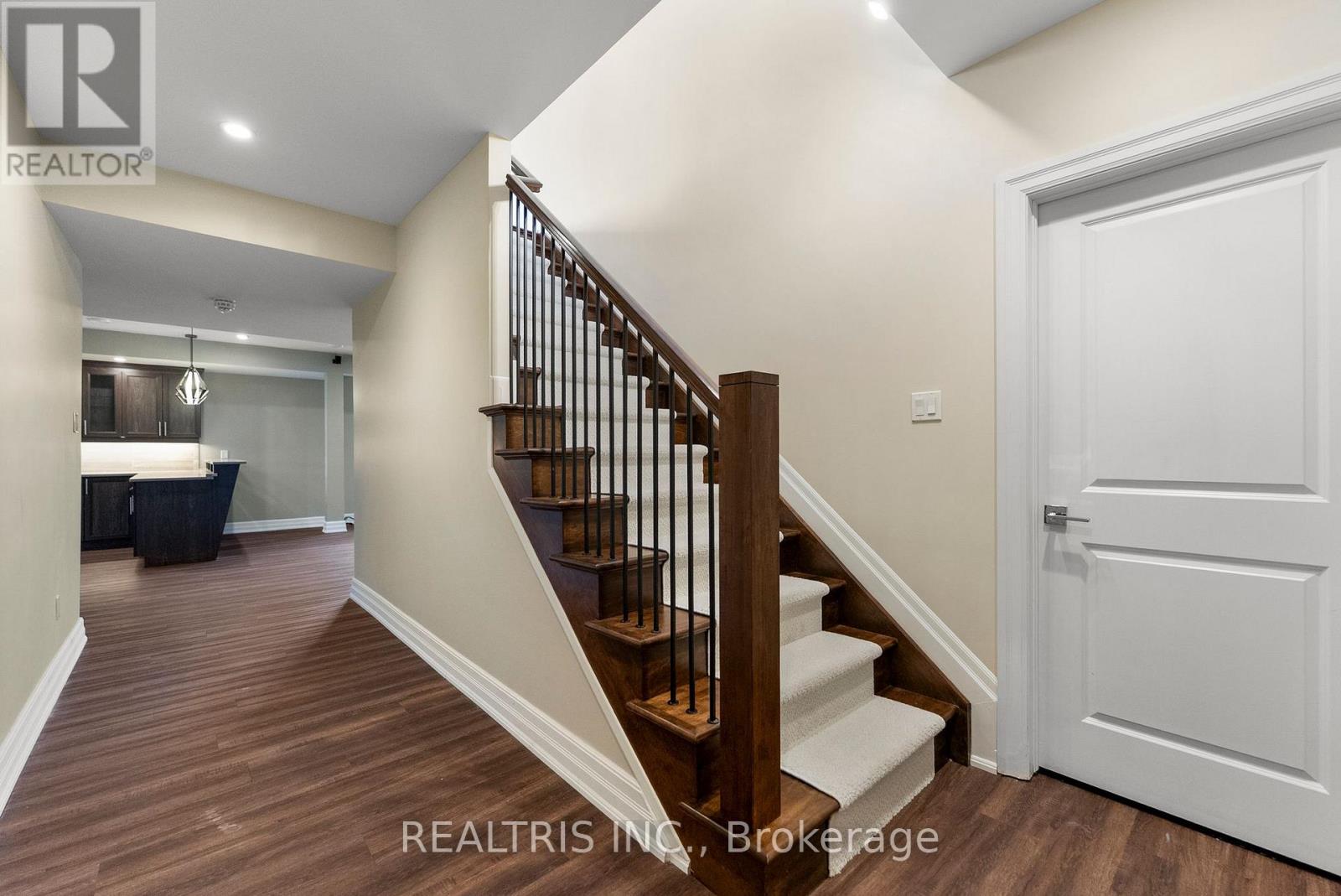 5813 Red Castle Ridge, Ottawa, Ontario  K4M 0A4 - Photo 29 - X12998464