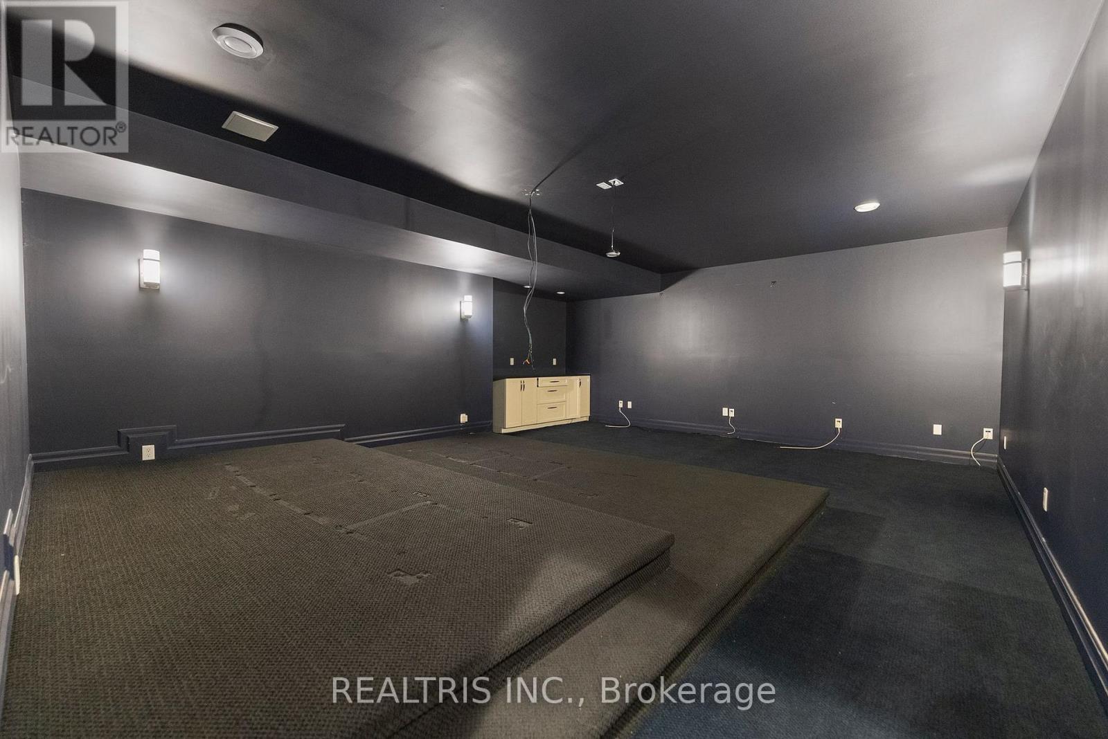 5813 Red Castle Ridge, Ottawa, Ontario  K4M 0A4 - Photo 35 - X12998464