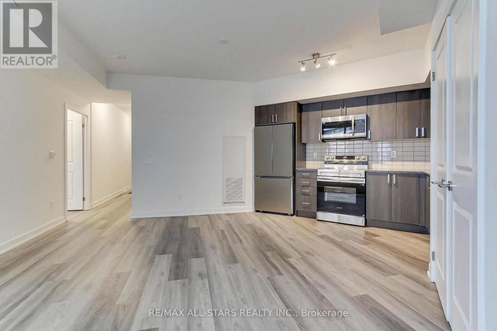 217 - 1010 Sandy Beach Road, Pickering, Ontario  L1W 0C7 - Photo 14 - E12892190