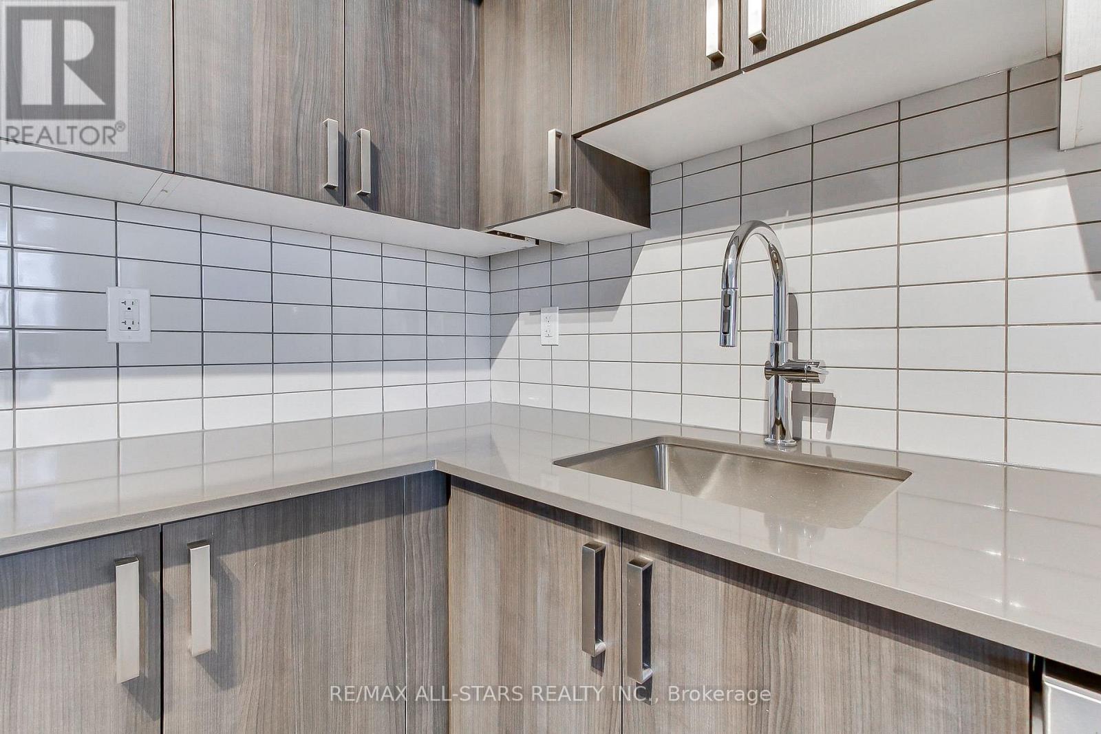 217 - 1010 Sandy Beach Road, Pickering, Ontario  L1W 0C7 - Photo 17 - E12892190