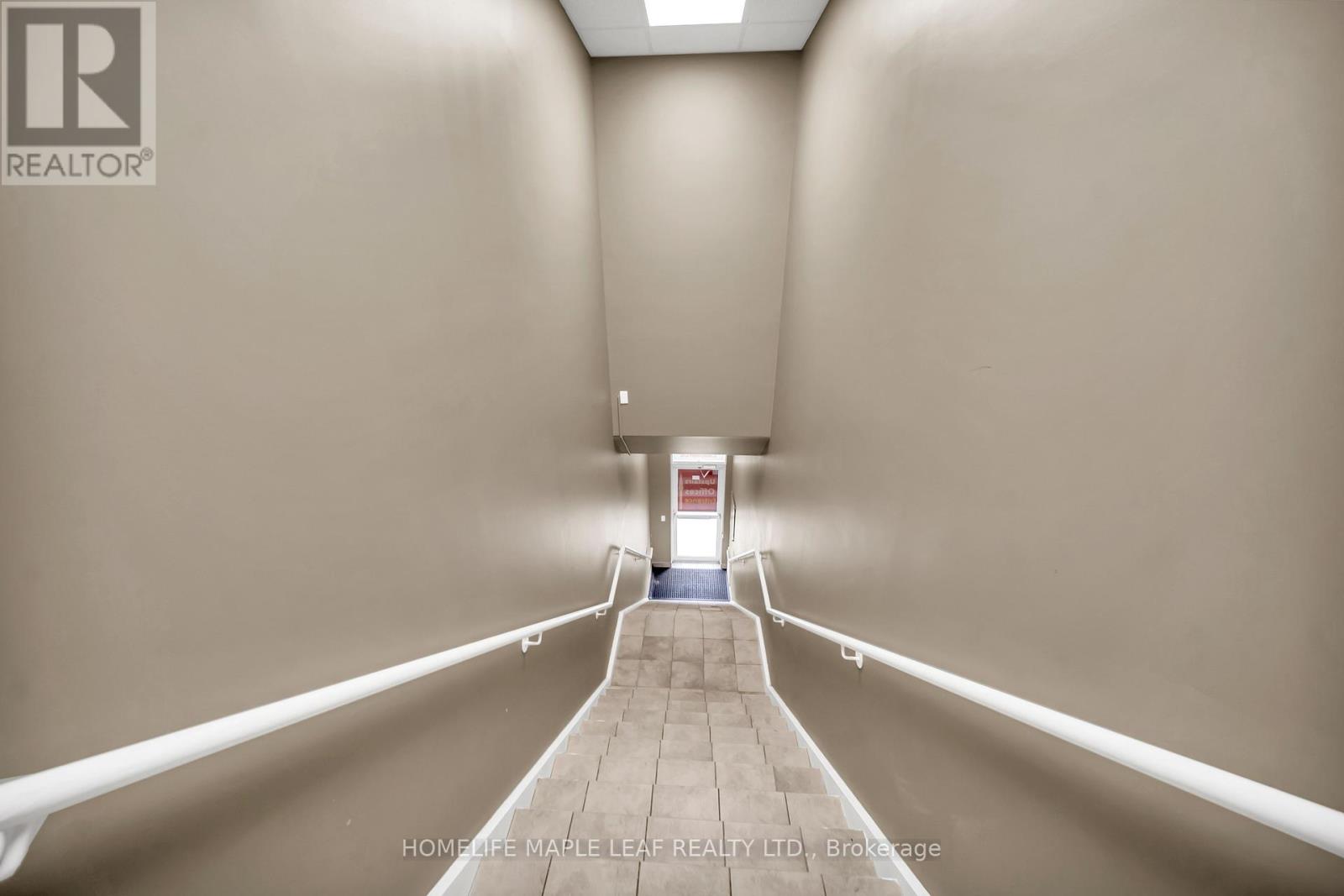 214 - 5 Brisdale Drive, Brampton, Ontario  L7A 0S9 - Photo 5 - W12993072