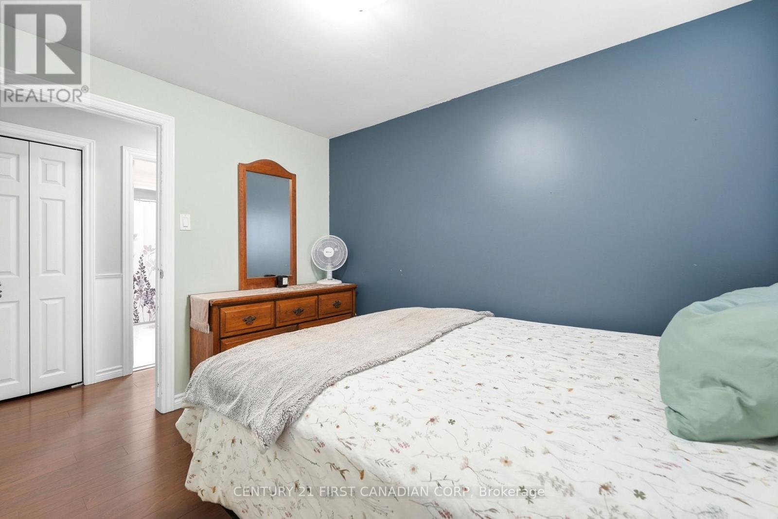 25 Glanworth Avenue, St. Thomas, Ontario  N5R 1E5 - Photo 17 - X12998610