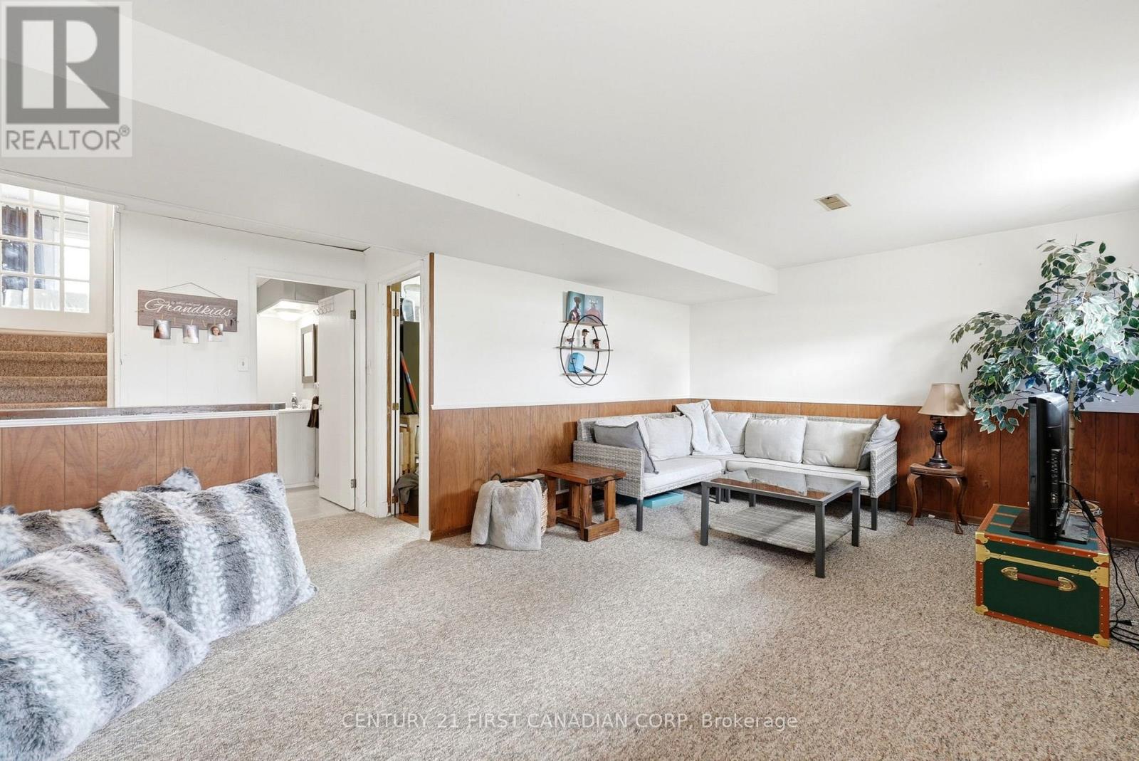 25 Glanworth Avenue, St. Thomas, Ontario  N5R 1E5 - Photo 21 - X12998610