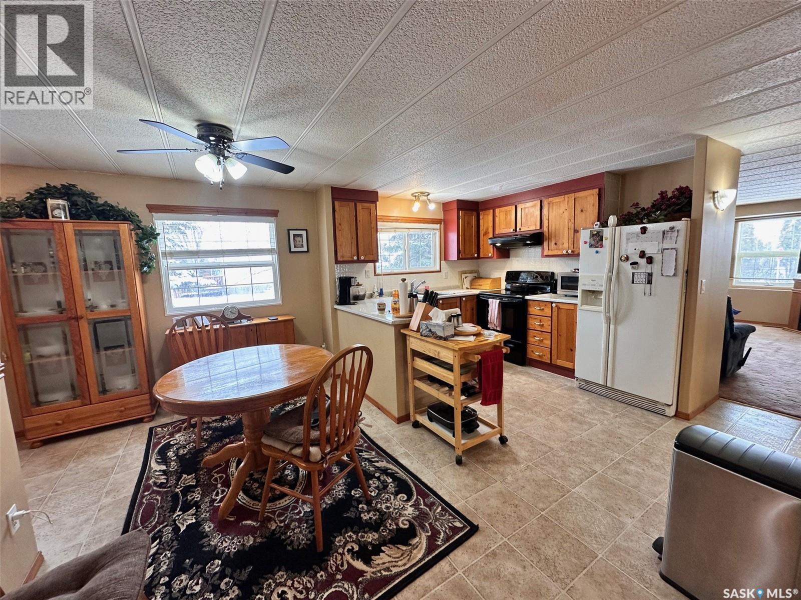 600 Memorial Drive E, Spiritwood, Saskatchewan  S0J 2M0 - Photo 2 - SK029705