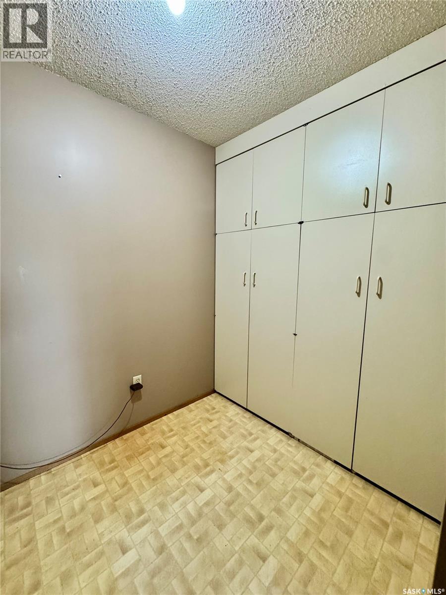 205 66 19th Street W, Prince Albert, Saskatchewan  S6V 7T6 - Photo 14 - SK031294