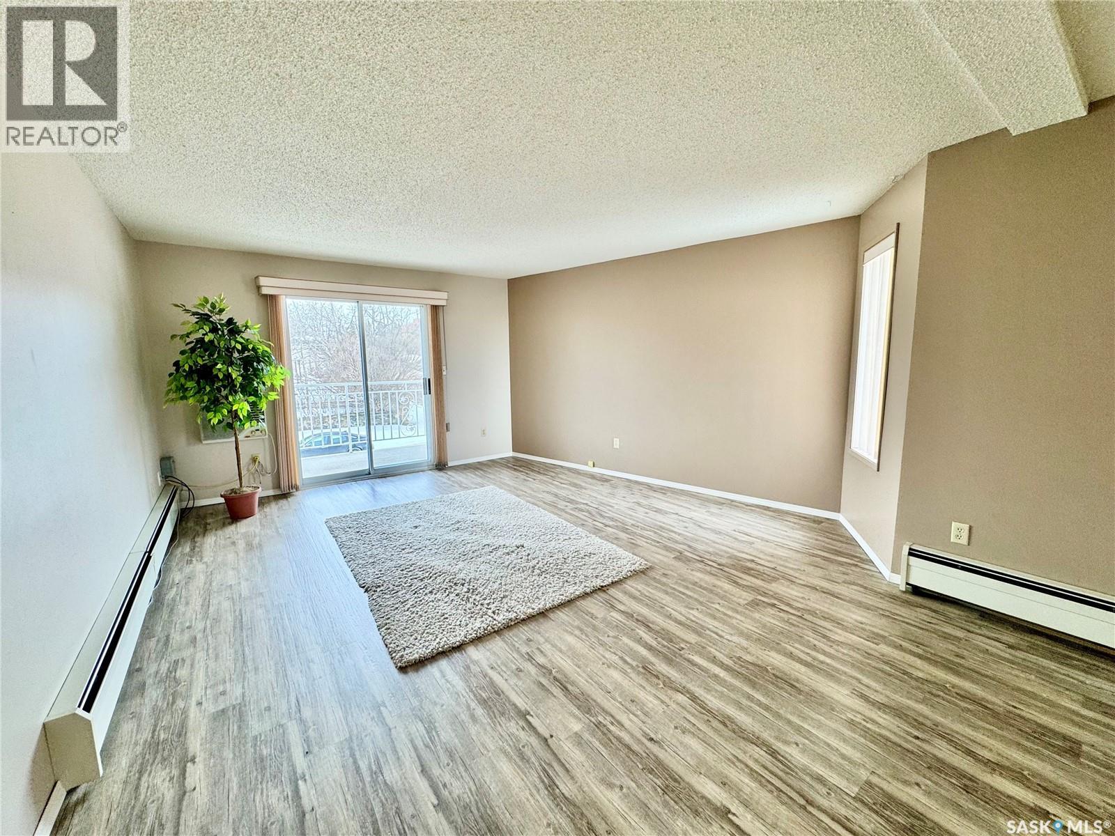 205 66 19th Street W, Prince Albert, Saskatchewan  S6V 7T6 - Photo 7 - SK031294