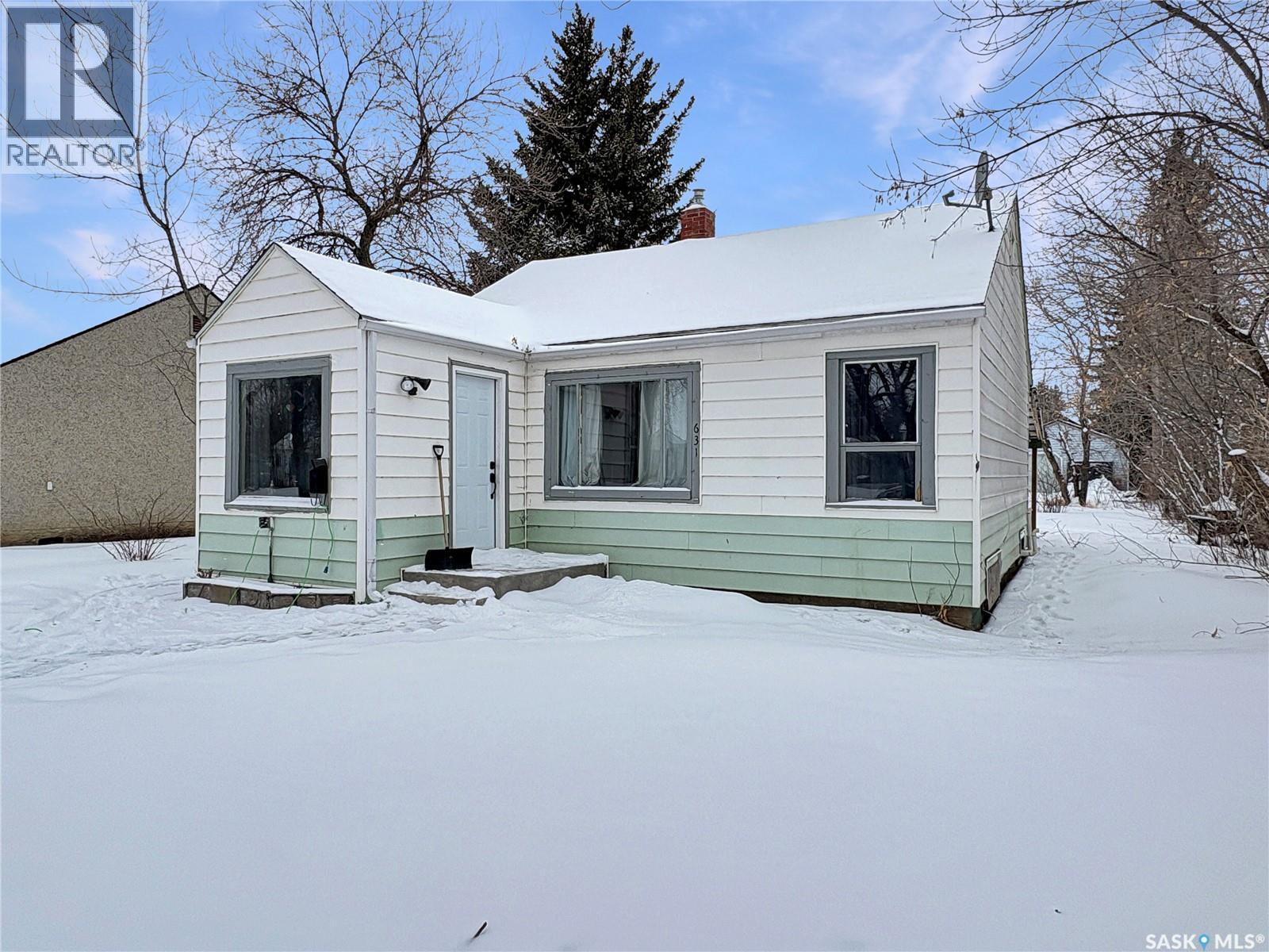 631 101st Street, North Battleford, Saskatchewan  S9A 0Y7 - Photo 2 - SK031337