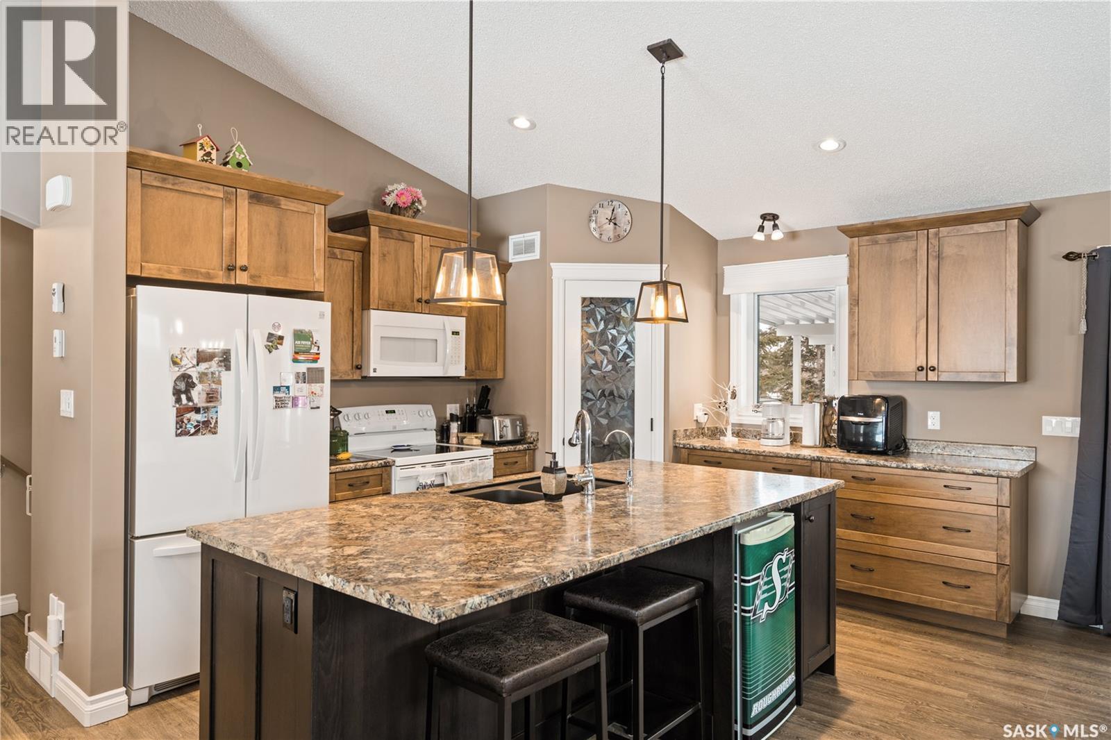 301 Birch Street, Goodsoil, Saskatchewan  S0M 1A0 - Photo 2 - SK032703