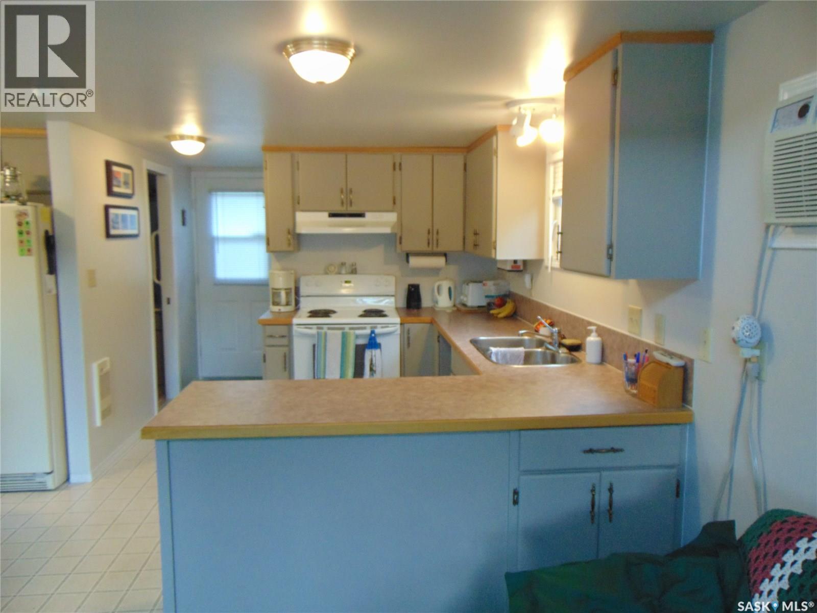 1558 Eagle Street, Prince Albert National Park, Saskatchewan  S0J 0N0 - Photo 11 - SK032713