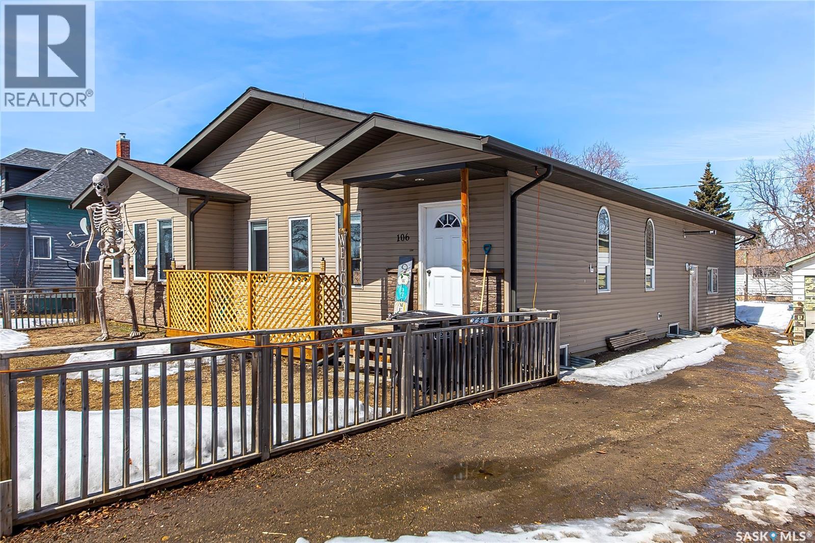 106 Colborne Avenue, Viscount, Saskatchewan  S0K 4M0 - Photo 42 - SK032731