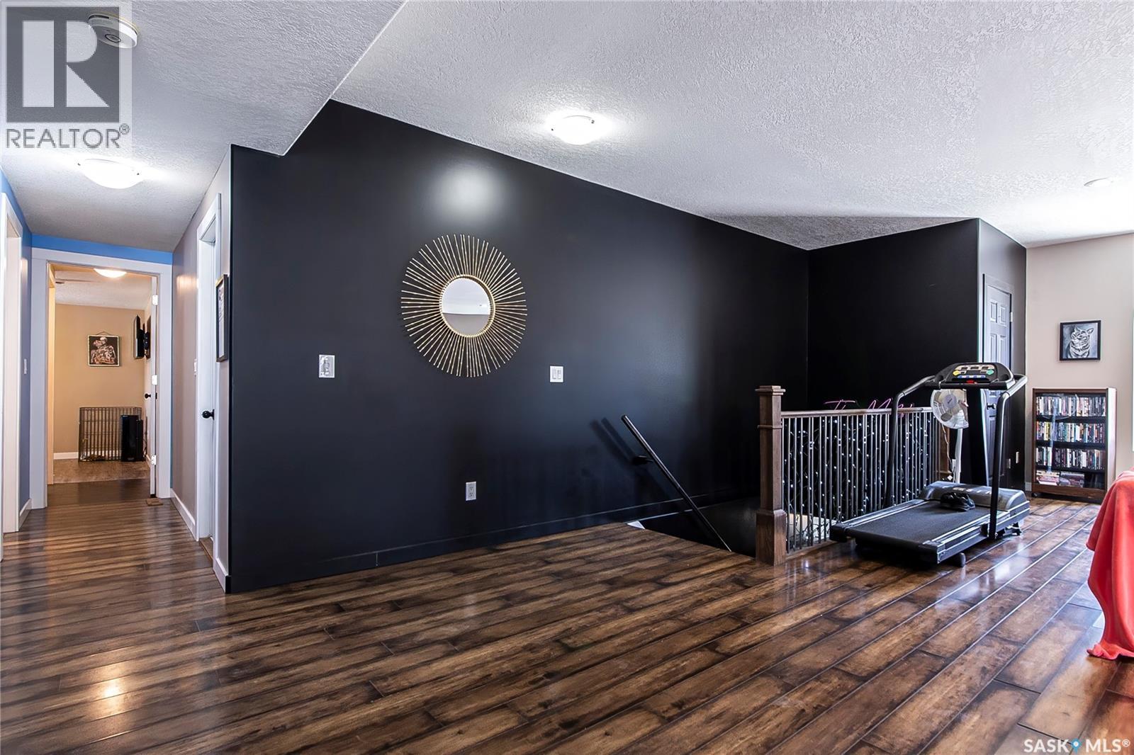 106 Colborne Avenue, Viscount, Saskatchewan  S0K 4M0 - Photo 31 - SK032731