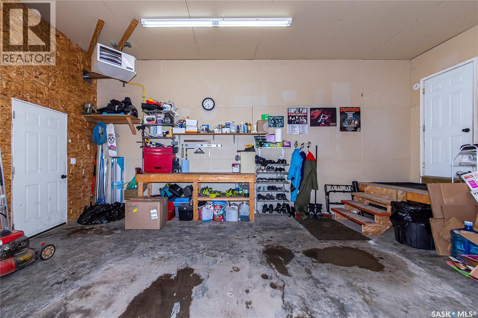 106 Colborne Avenue, Viscount, Saskatchewan  S0K 4M0 - Photo 39 - SK032731