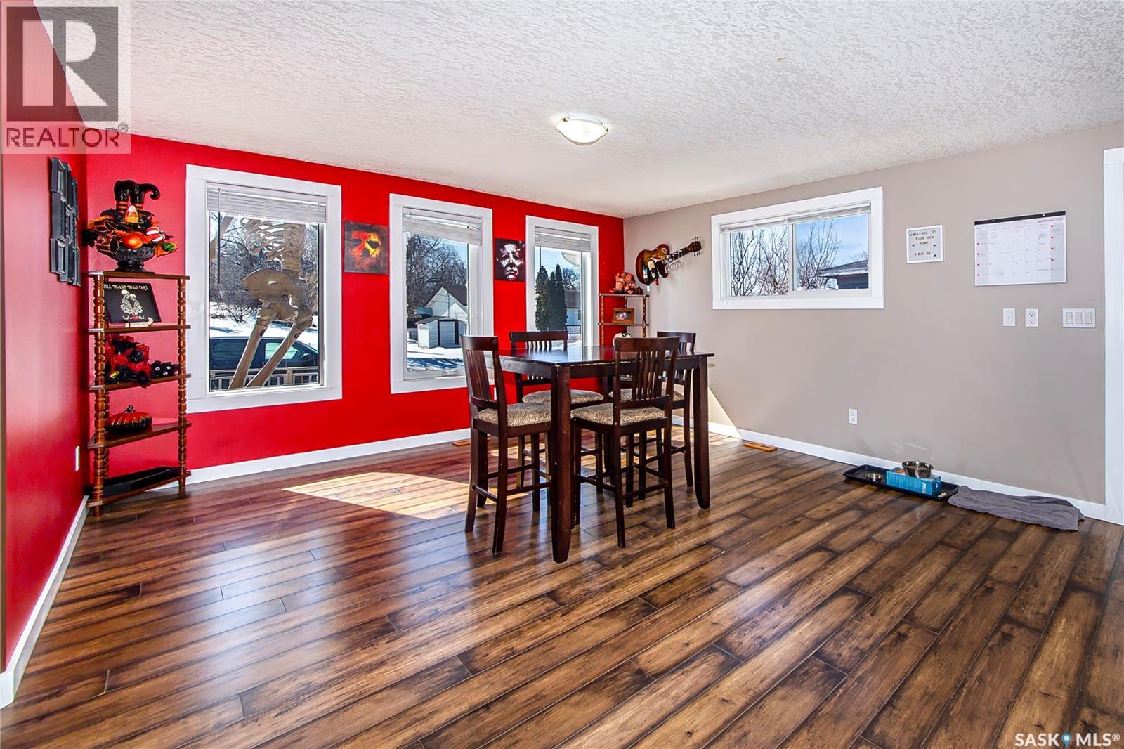 106 Colborne Avenue, Viscount, Saskatchewan  S0K 4M0 - Photo 7 - SK032731