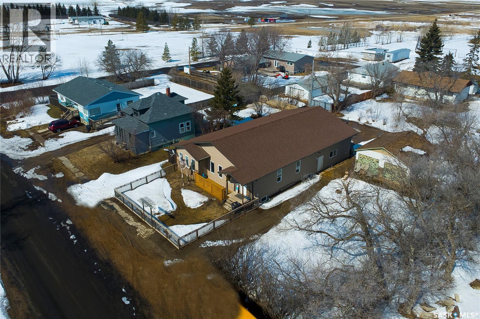 106 Colborne Avenue, Viscount, Saskatchewan  S0K 4M0 - Photo 4 - SK032731