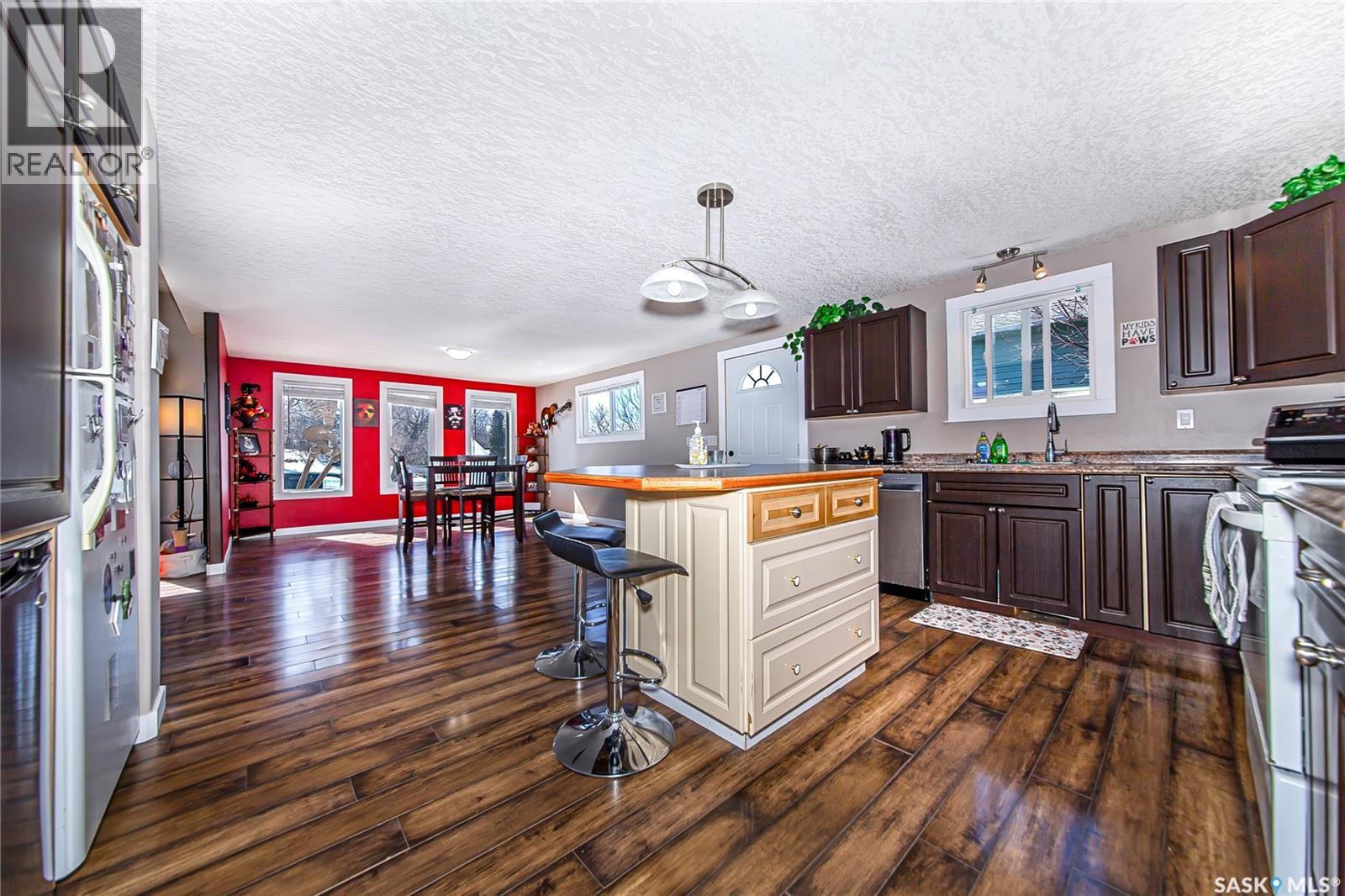 106 Colborne Avenue, Viscount, Saskatchewan  S0K 4M0 - Photo 16 - SK032731