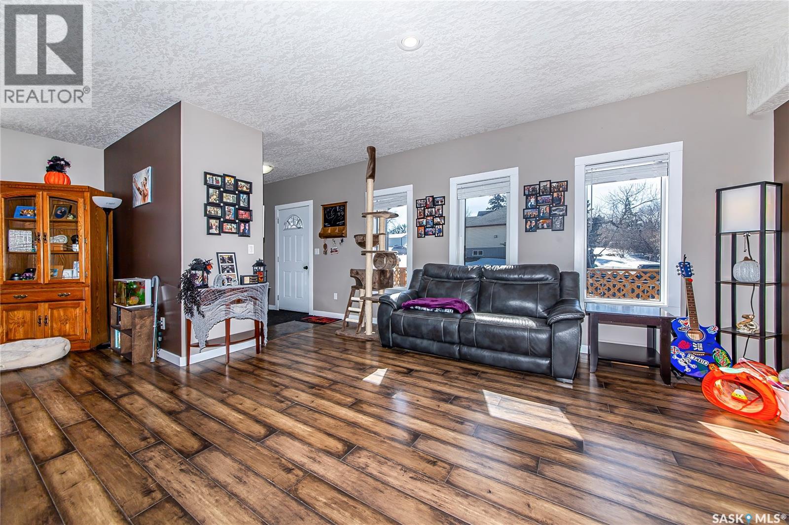 106 Colborne Avenue, Viscount, Saskatchewan  S0K 4M0 - Photo 6 - SK032731