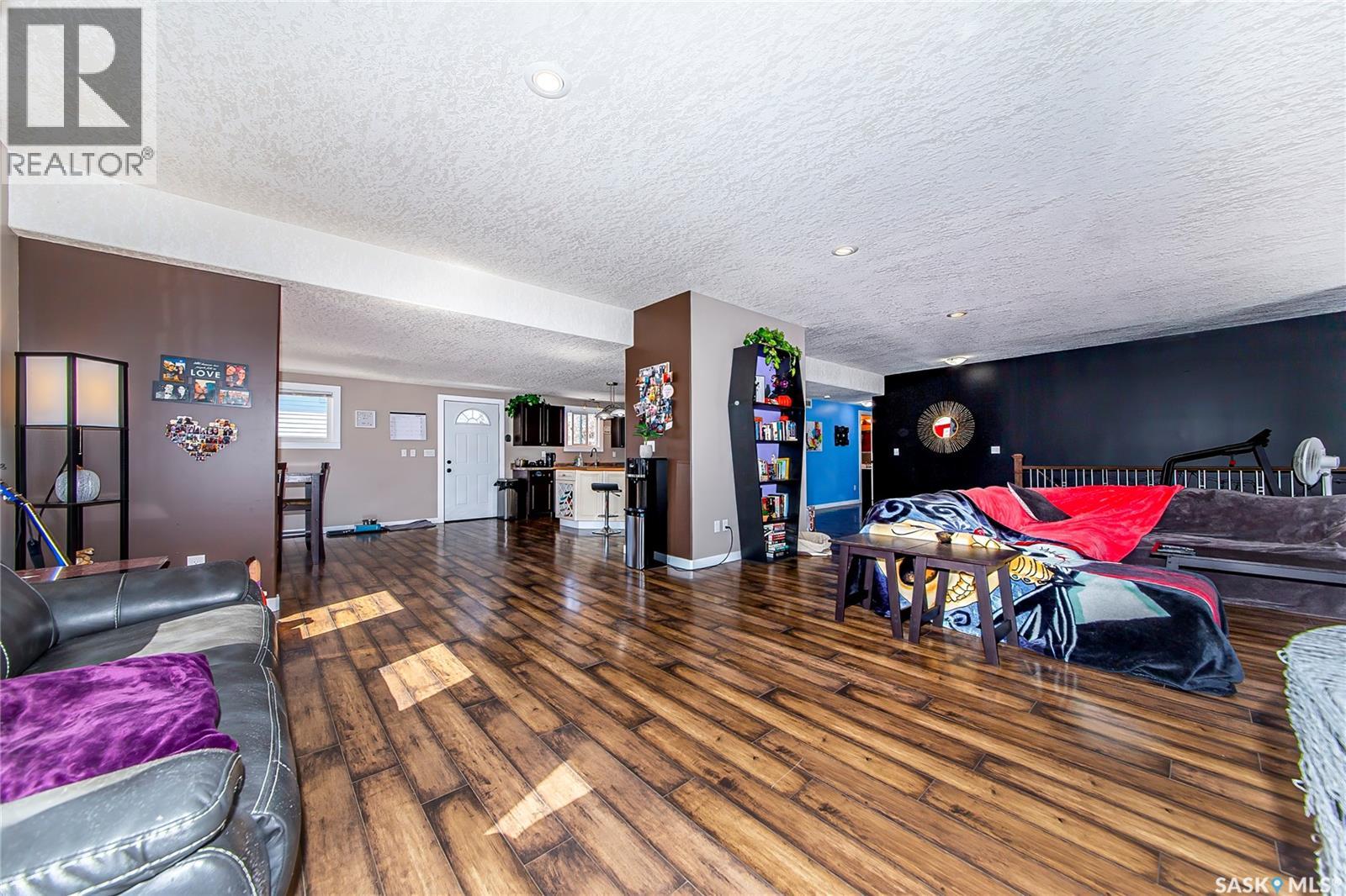 106 Colborne Avenue, Viscount, Saskatchewan  S0K 4M0 - Photo 2 - SK032731