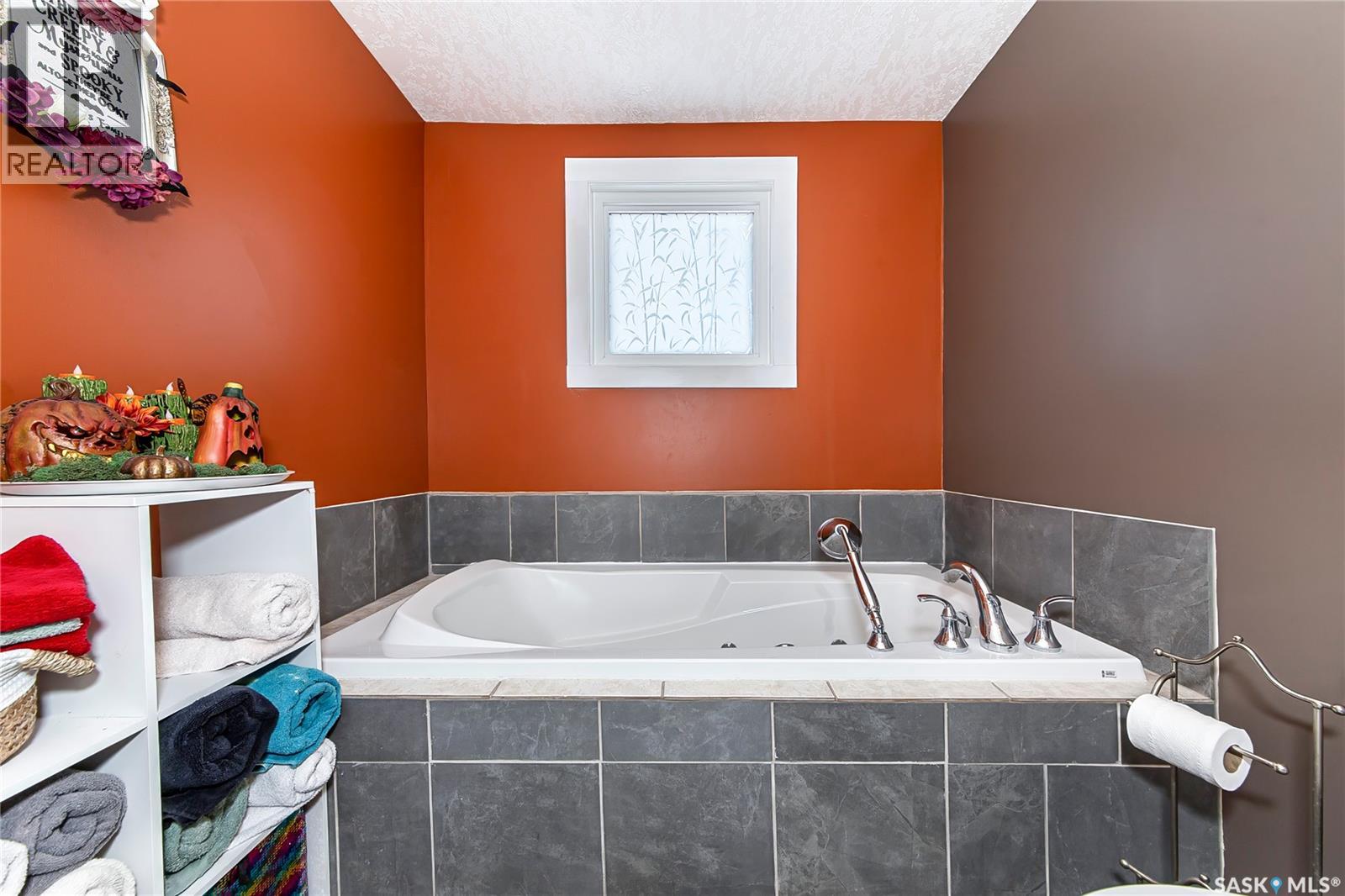 106 Colborne Avenue, Viscount, Saskatchewan  S0K 4M0 - Photo 24 - SK032731