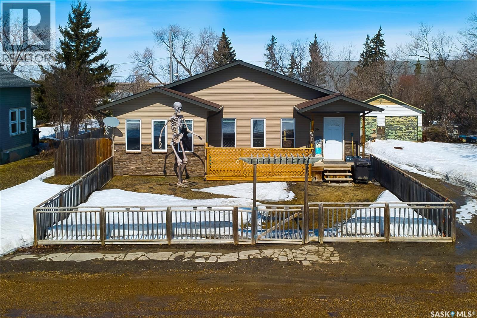 106 Colborne AVENUE, Viscount, Saskatchewan