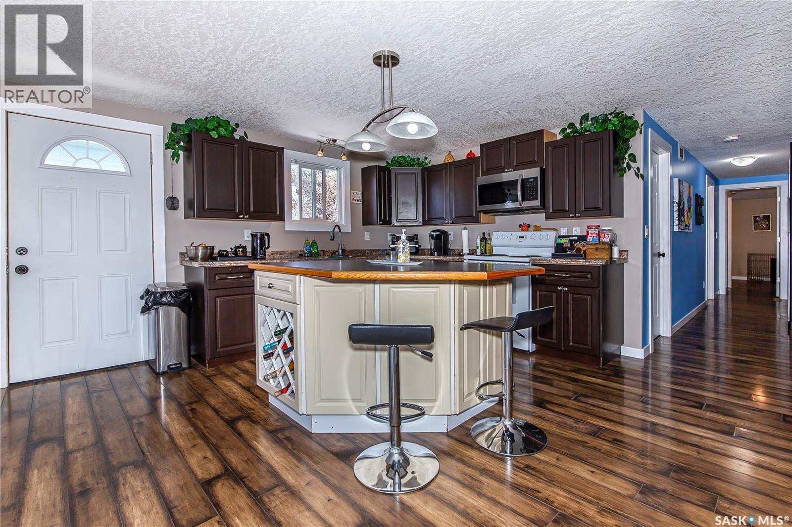 106 Colborne Avenue, Viscount, Saskatchewan  S0K 4M0 - Photo 11 - SK032731