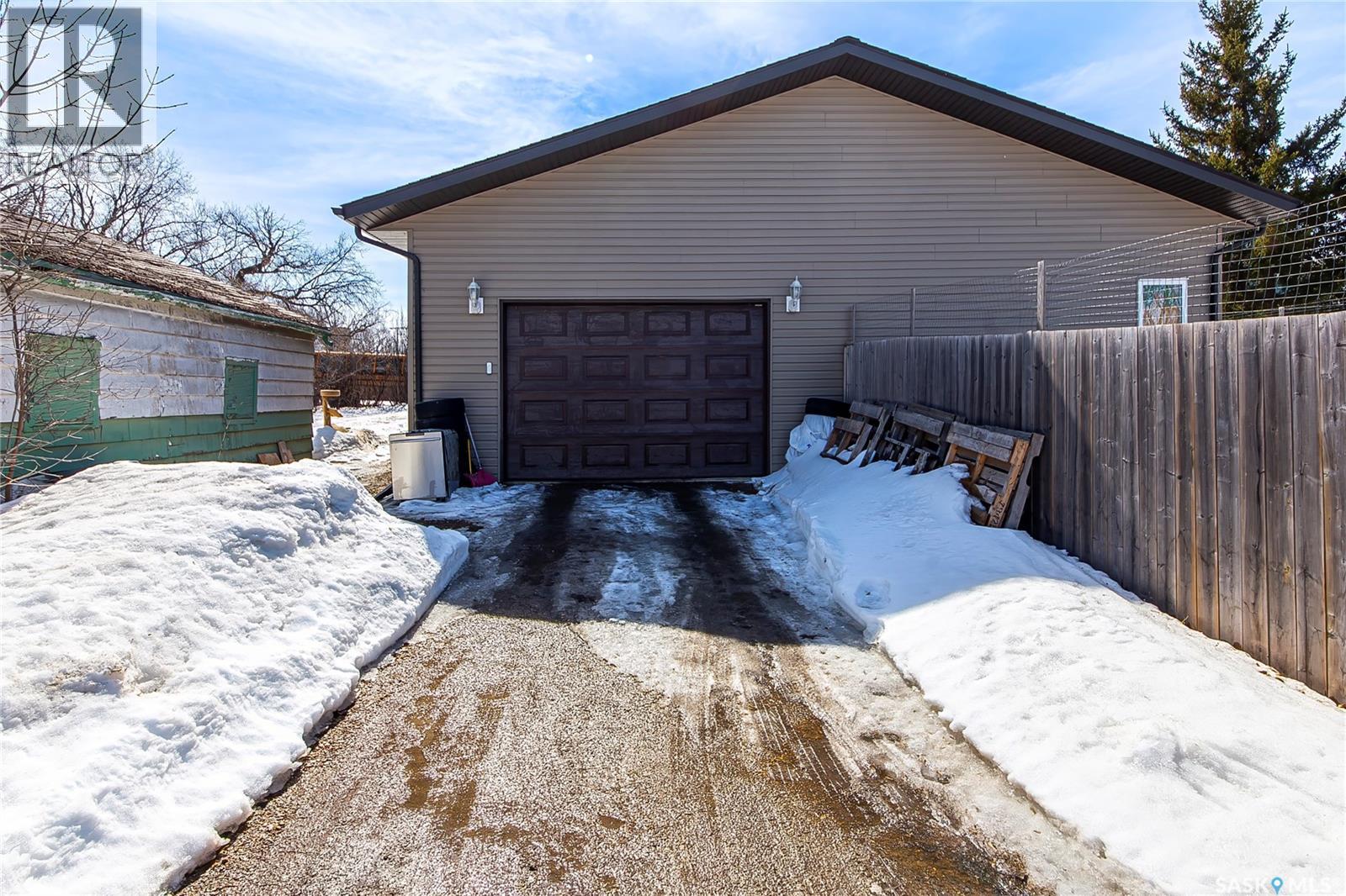 106 Colborne Avenue, Viscount, Saskatchewan  S0K 4M0 - Photo 43 - SK032731