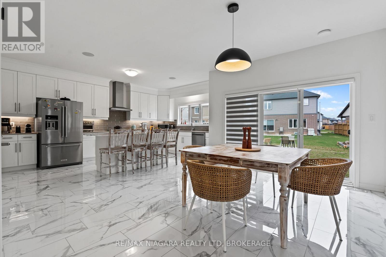 4279 Willick Road, Niagara Falls (Lyons Creek), Ontario L2G 0Y3 - Photo 11 - X12998662