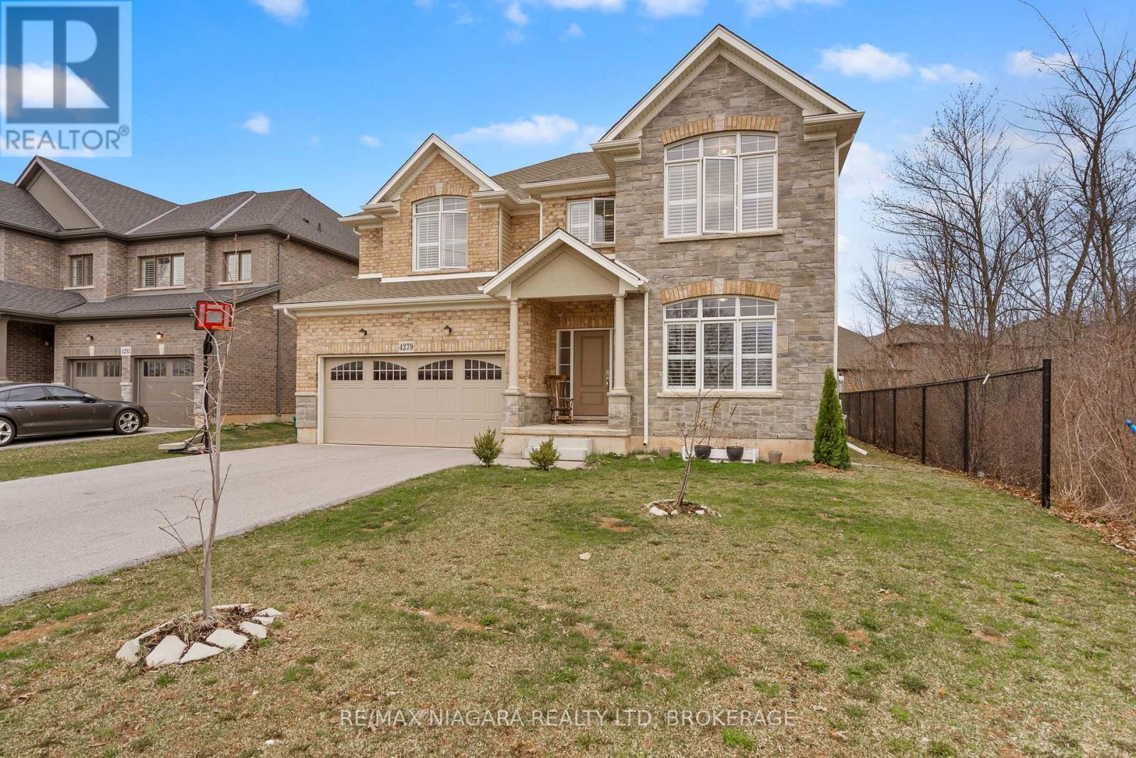 4279 Willick Road, Niagara Falls (Lyons Creek), Ontario L2G 0Y3 - Photo 2 - X12998662