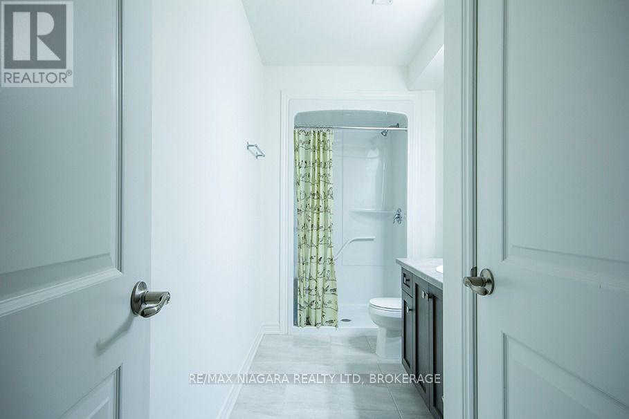 4279 Willick Road, Niagara Falls (Lyons Creek), Ontario L2G 0Y3 - Photo 40 - X12998662