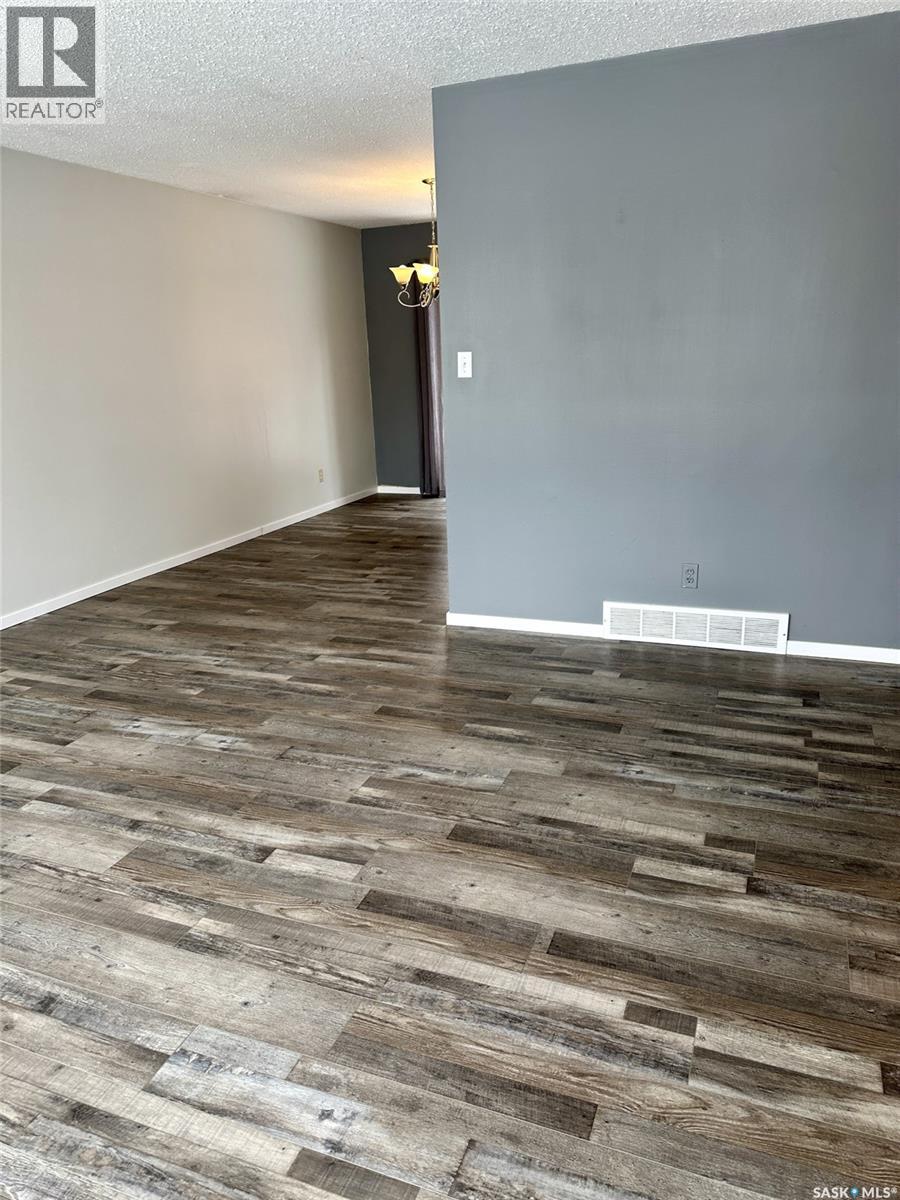 3317 Eagle Crescent, Prince Albert, Saskatchewan  S6V 7R1 - Photo 19 - SK032782