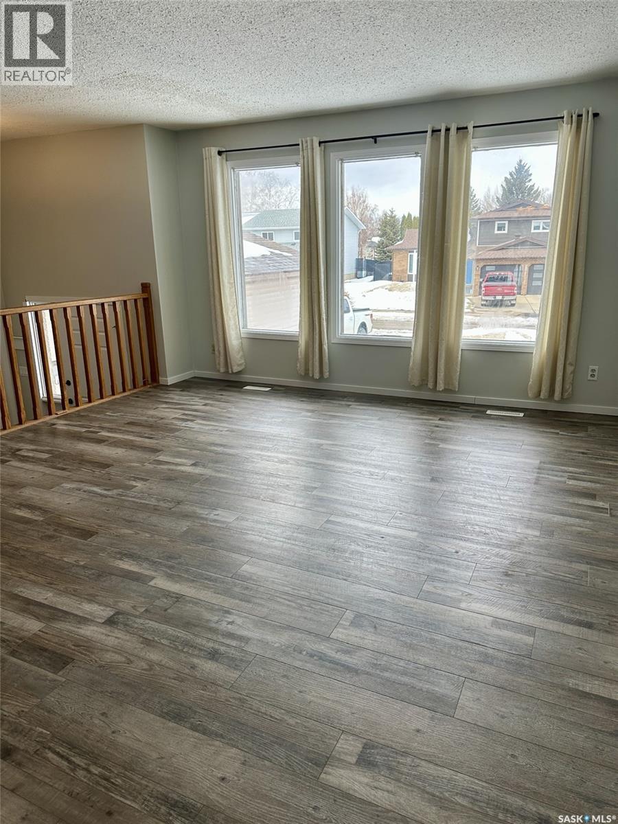 3317 Eagle Crescent, Prince Albert, Saskatchewan  S6V 7R1 - Photo 8 - SK032782