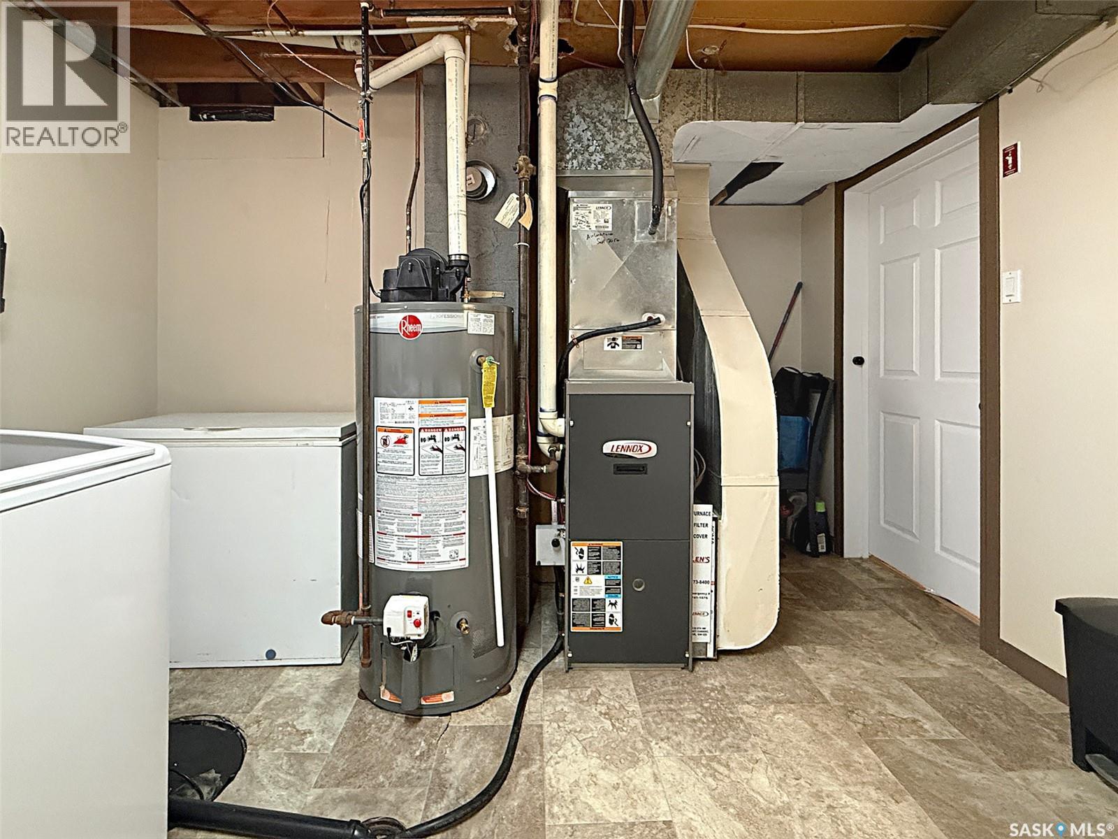 152 4th Avenue Se, Swift Current, Saskatchewan  S9H 3L4 - Photo 23 - SK032785