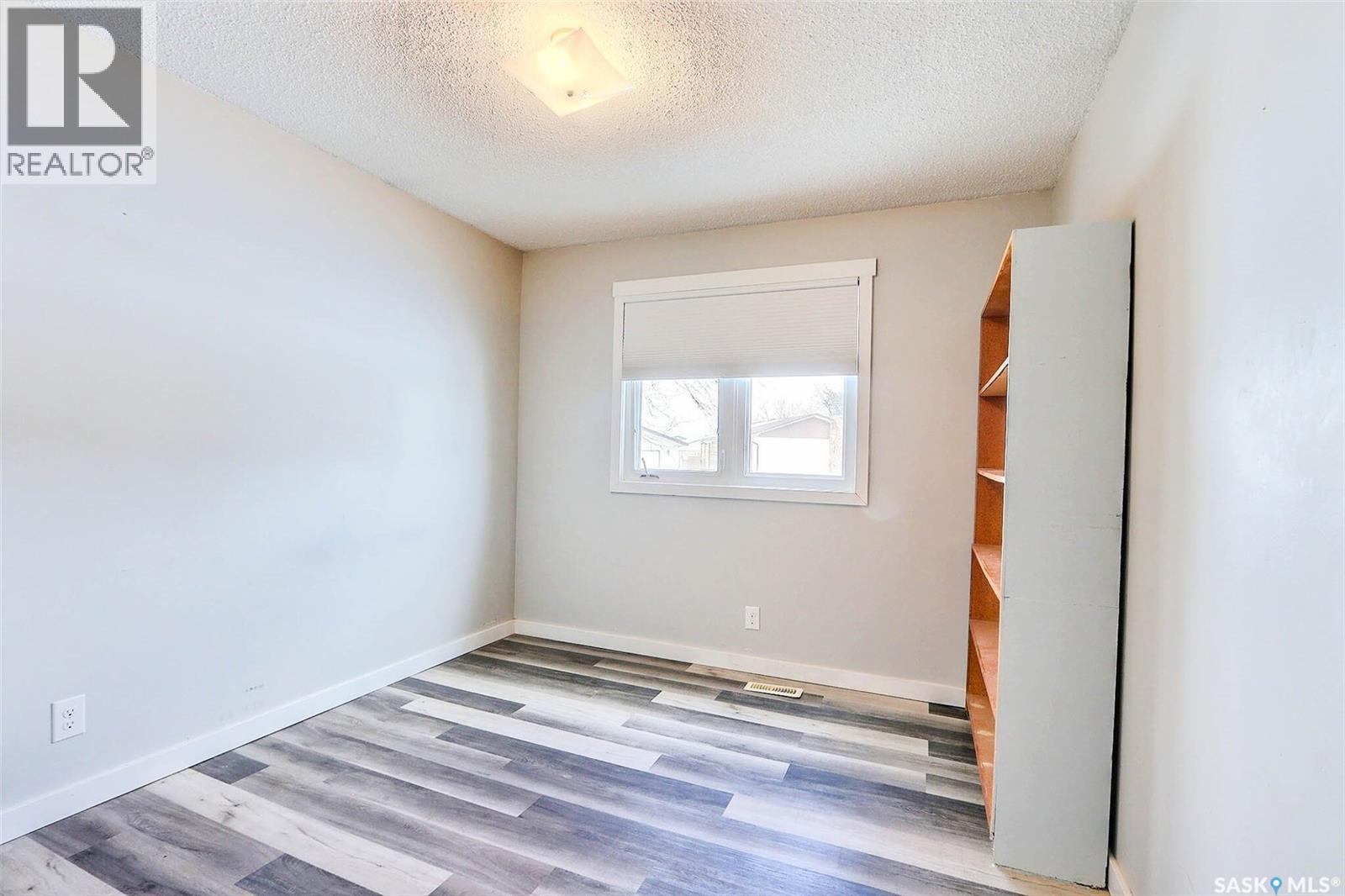 2858 Dunn Drive, Prince Albert, Saskatchewan  S6V 6K7 - Photo 11 - SK032799