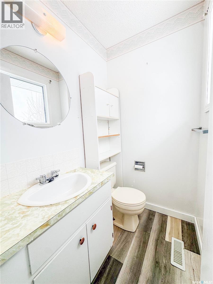2858 Dunn Drive, Prince Albert, Saskatchewan  S6V 6K7 - Photo 14 - SK032799