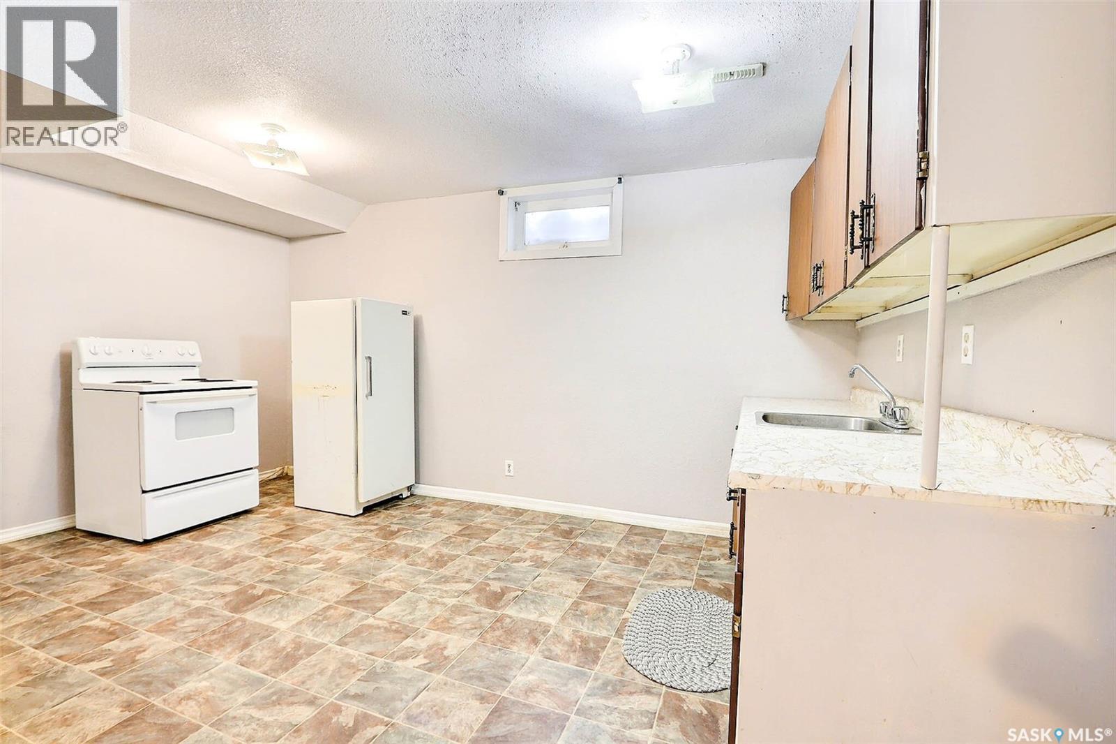 2858 Dunn Drive, Prince Albert, Saskatchewan  S6V 6K7 - Photo 16 - SK032799