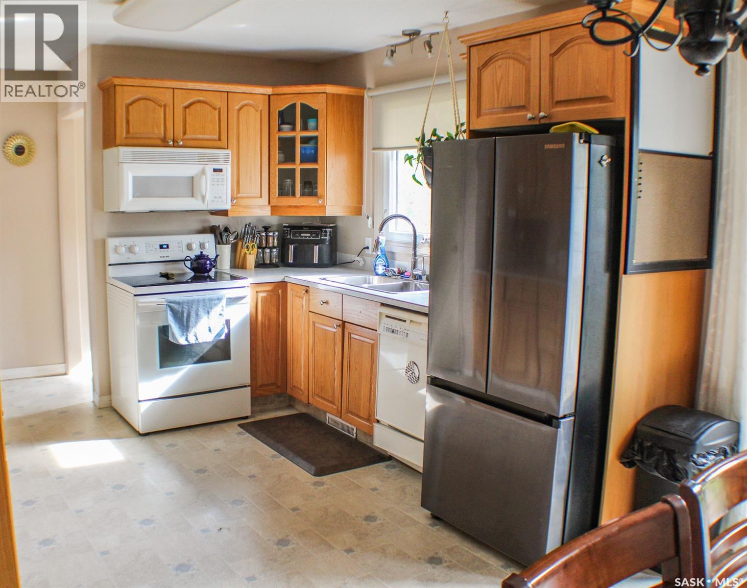 305 Churchill Drive, Melfort, Saskatchewan  S0E 1A0 - Photo 9 - SK032812